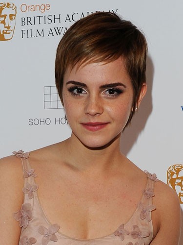 Mái tóc ngắn cá tính của "Cô phù thủy nhỏ" Emma Watson