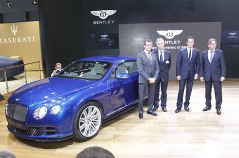 Bentley Continental GT Speed mới được những người đứng đầu hãng giới thiệu tại Mátxcơva.
