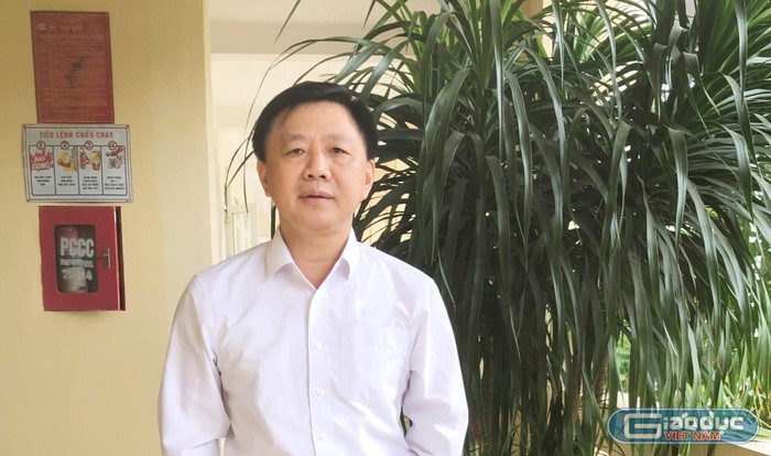 Thầy Nguyễn Trọng Hoàn - Chánh Văn phòng Sở Giáo dục Nghệ An. Ảnh: Trung Dũng