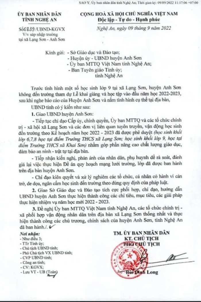 Công văn của Uỷ ban nhân dân tỉnh Nghệ An về việc sáp nhập trường tại xã Lạng Sơn, Anh Sơn. Ảnh: Chụp màn hình