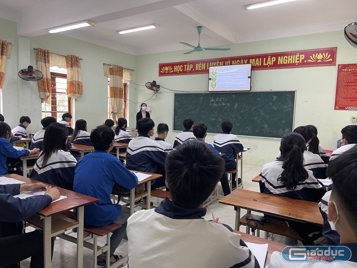 Một tiết học của các học sinh tại Trung tâm Giáo dục nghề nghiệp - Giáo dục thường xuyên huyện Hiệp Hòa. Ảnh: Trung Dũng