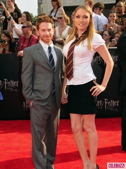 Nam diễn viên Seth Green có chiều cam khiêm tốn 1m63 bên cạnh cô vợ Clare Grant 1m70.