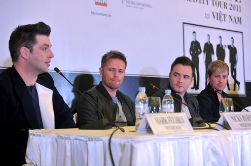 Trước khi buổi biểu diễn diễn ra, các chàng trai của Westlife đã có một buổi họp báo ngắn trong khoảng 20 phút với các phóng viên, nhà báo. (Ảnh: VNE)