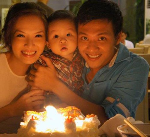 Cặp đôi Khải Anh - Đan Lê vừa tổ chức sinh nhật tròn 1 tuổi cho con trai của mình.