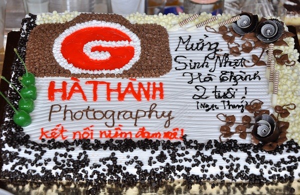Câu lạc bộ nhiếp ảnh Hà Thành photo mừng sinh nhật 2 năm thành lập và tạo bước tiến mới cùng báo Giáo dục Việt Nam từ năm thứ 3 này.
