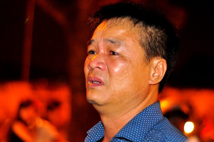 Những giọt nước mắt xót thương vô hạn trên khuôn mặt anh Nguyễn Thế Luân (Mỹ Đình, Hà Nội) trước sự ra đi của Đại tướng.