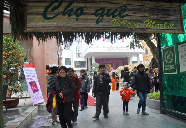 Từ ngày 6/3 đến ngày 15/4, Bảo tàng Phụ nữ Việt Nam tổ chức phiên “chợ quê” và triển lãm ảnh mang tên “Chuyện của chợ” tại 36 Lý Thường Kiệt, quận Hoàn Kiếm, Hà Nội.