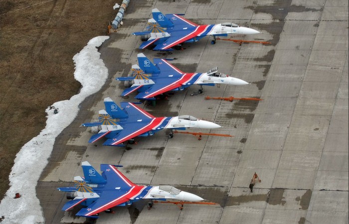 Góc nhìn khác của phi đội Hiệp sỹ Nga.