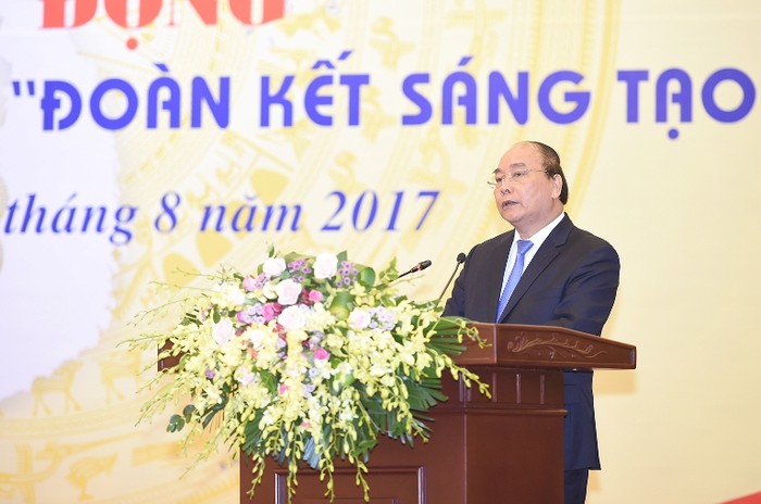Thủ tướng Nguyễn Xuân Phúc phát động phong trào thi đua “Đoàn kết sáng tạo” vào sáng 28/8 (ảnh chinhphu.vn).