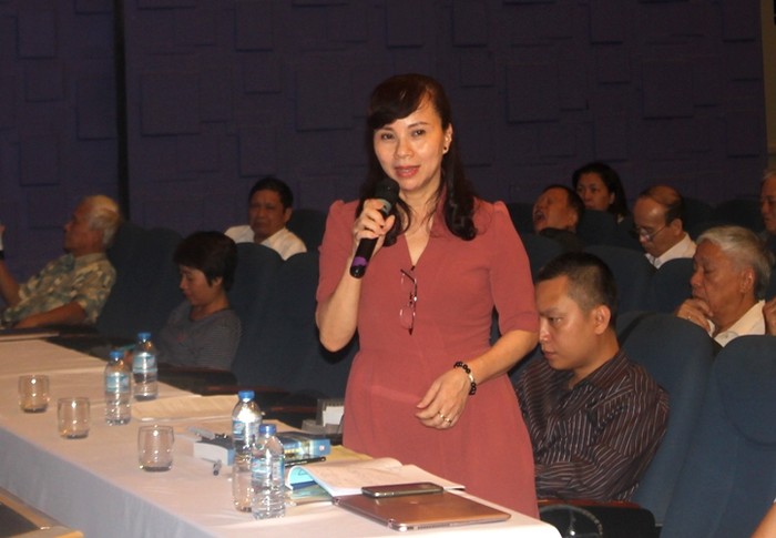 Bà Nguyễn Thị Kim Phụng, Vụ trưởng Vụ Giáo dục Đại học phát biểu tại buổi tọa đàm (ảnh Trinh Phúc).