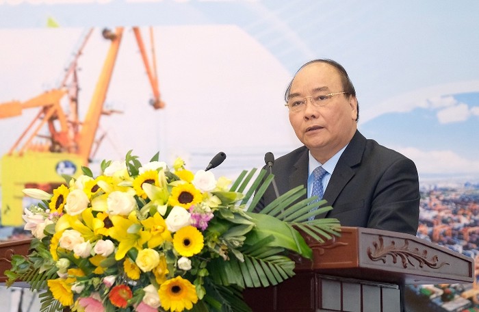 Thủ tướng đã ký nghị định để cắt giảm 675 điều kiện đầu tư kinh doanh, tương đương 55% trong tổng số 1.216 điều kiện đầu tư kinh doanh mà Bộ Công Thương quản lý (ảnh chinhphu.vn).
