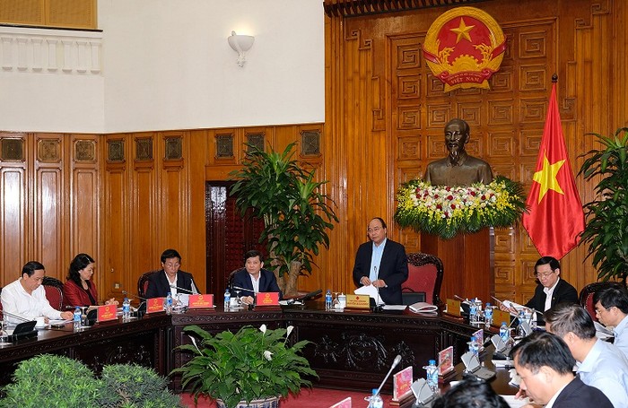 Thủ tướng Nguyễn Xuân Phúc bày tỏ ấn tượng về trách nhiệm công tố của Viện Kiểm sát tại các phiên tòa được tăng cường (ảnh chinhphu.vn).