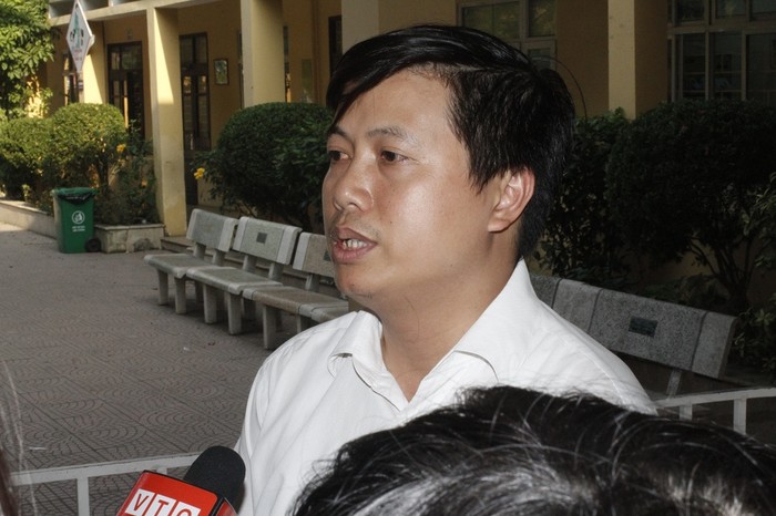 Ông Nguyễn Đức Phong không tin có chuyện giáo viên ra lệnh tát học trò 50 phát (ảnh Trinh Phúc).
