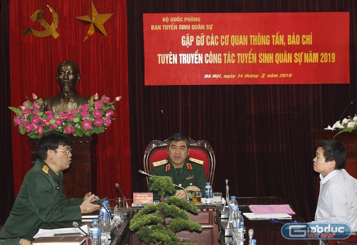 Trung tướng, Giáo sư Trần Hữu Phúc, Cục trưởng Cục nhà trường, Bộ Quốc phòng (ảnh Trinh Phúc).