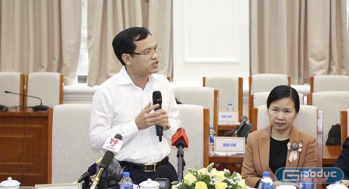 Tại cuộc họp báo tường kỳ quý I năm 2019 của Bộ Giáo dục và Đào tạo, ông Mai Văn Trinh khẳng định: &quot; Thi quốc gia năm nay, chấm thi trắc nghiệm có muốn gian lận cũng không thể&quot;.