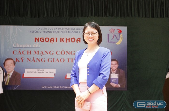 Cô giáo Trần Thị Quỳnh, chủ nhiệm lớp 12A13 trường Trung học Phổ thông Lục Nam, tỉnh Bắc Giang (ảnh Trinh Phúc).