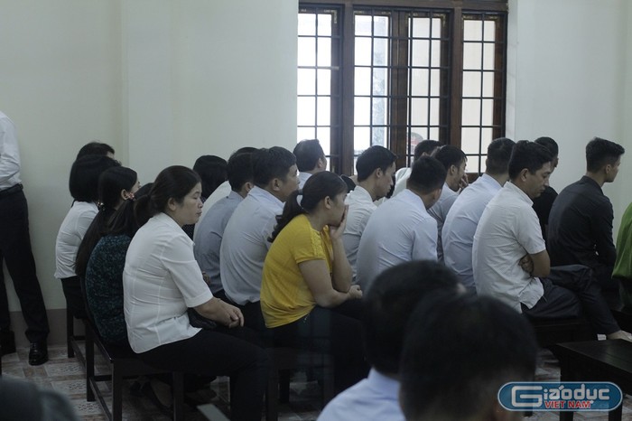 Vợ ông Triệu Tài Vinh vắng mặt tại phiên tòa xử vụ gian lận thi cử ở Hà Giang ảnh 2