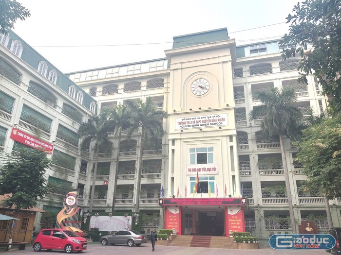 Trường Nguyễn Bỉnh Khiêm được xây dựng 7 tầng, có thêm không gian phục vụ cho việc dạy học, nâng cao chất lượng giáo dục (Ảnh Trinh Phúc).