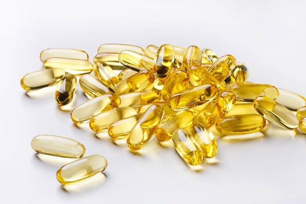 Giàu axit béo omega-3, dầu cá được biết đến như một phương thuốc hữu hiệu giảm nguy cơ bệnh tim mạch