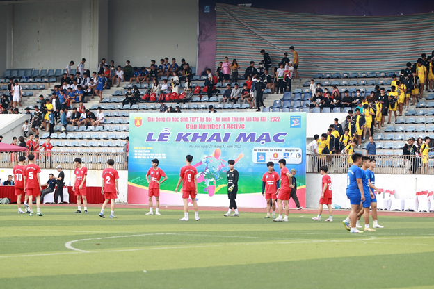 Những trận đấu đầu tiên của mùa giải bóng đá học sinh trung học phổ thông Hà Nội - An ninh Thủ đô lần thứ XXI - 2022 Cúp Number 1 Active đã chính thức bắt đầu.