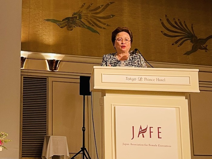 Bà Nguyễn Thị Nga phát biểu tại phiên họp thường niên của Hiệp hội nữ doanh nhân Nhật Bản (JAFE)