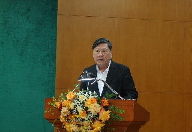Đồng chí Trần Văn Rón trình bày báo cáo tại hội nghị. Ảnh: baochinhphu.vn