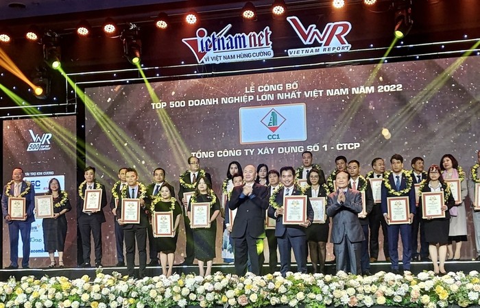 Bảng xếp hạng VNR500 – Top 500 Doanh nghiệp lớn nhất Việt Nam chính thức được công bố nhằm tôn vinh những doanh nghiệp có quy mô lớn, hoạt động sản xuất kinh doanh hiệu quả và bền vững