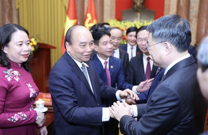 Nguyên Chủ tịch nước Nguyễn Xuân Phúc tại lễ bàn giao công tác.