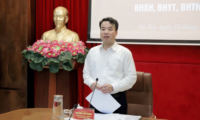 Tổng Giám đốc Bảo hiểm xã hội Việt Nam Nguyễn Thế Mạnh chủ trì Hội nghị trực tuyến
