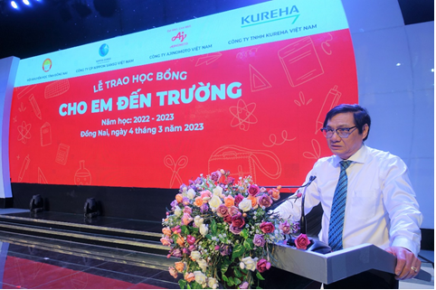 Ông Nguyễn Sơn Hùng - Phó Chủ tịch Ủy ban nhân dân tỉnh Đồng Nai đánh giá cao ý nghĩa của Quỹ học bổng