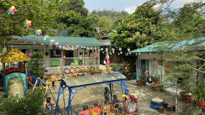 Khuôn viên Trường Mầm non xã Nậm Ban, huyện Nậm Nhùn, tỉnh Lai Châu. Ảnh: Nhà trường cung cấp.