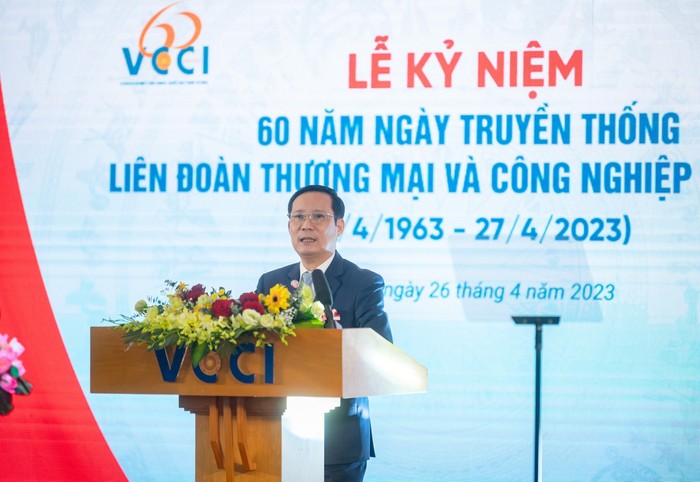 Chủ tịch VCCI Phạm Tấn Công phát biểu