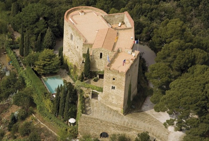 Château de Corbère ở miền Nam nước Pháp có giá 11,7 triệu USD