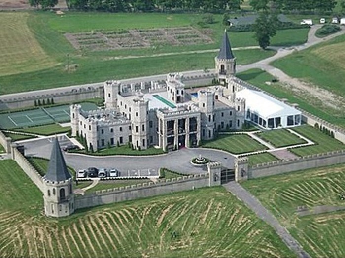 Lâu đài được rao bán với giá 26,5 triệu USD ở Kentucky (Mỹ)