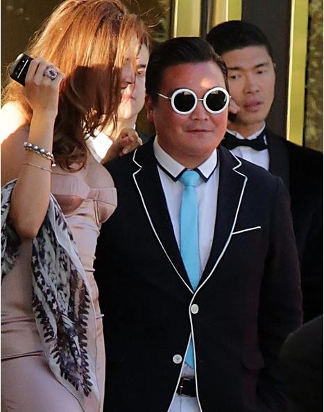 Bản sao của Psy - Denis Carre tại Liên hoan Cannes