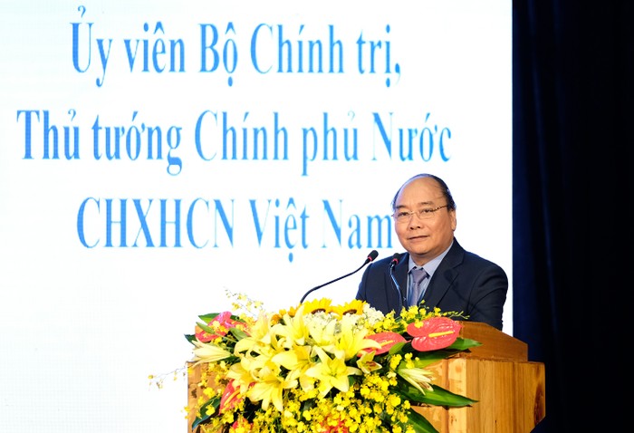 Thủ tướng Nguyễn Xuân Phúc nhấn mạnh, nói không với nhà đầu tư không đóng góp gì cho kinh tế và phúc lợi của người dân địa phương. Ảnh: VGP.