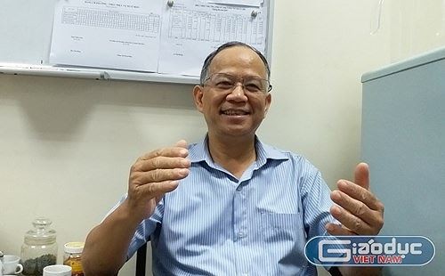 Tiến sĩ Nguyễn Minh Phong cho rằng, khu vực kinh tế tư nhân trở thành động lực chính của năm 2018 và các năm tiếp theo. Ảnh: N.Q