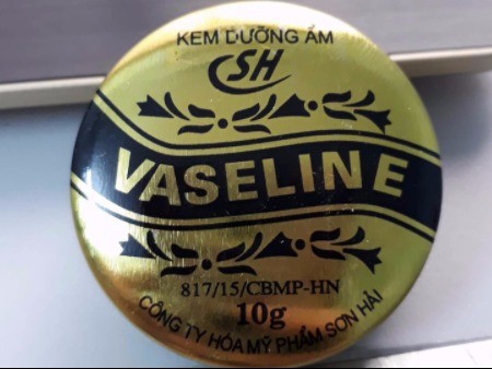 Kem dưỡng ẩm Vaseline SH bị thu hồi.
