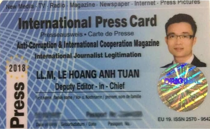 Thẻ &quot;Nhà báo quốc tế&quot; của Lê Hoàng Anh Tuấn.