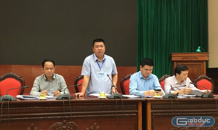 Ông Trịnh Hữu Tuấn, Phó Chủ tịch Ủy ban nhân dân quận Đống Đa cho biết, sau khi về trụ sở mới, sẽ ưu tiên trụ sở cũ xây trường học. Ảnh: Vũ Phương