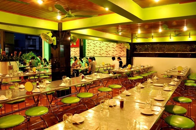 Nhà hàng Trần được biết tại Đà Nẵng với nhiều món ngon, nhưng 9 người đã bị ngộ độc sau khi ăn tại nhà hàng này. Ảnh: Nhà hàng Trần.