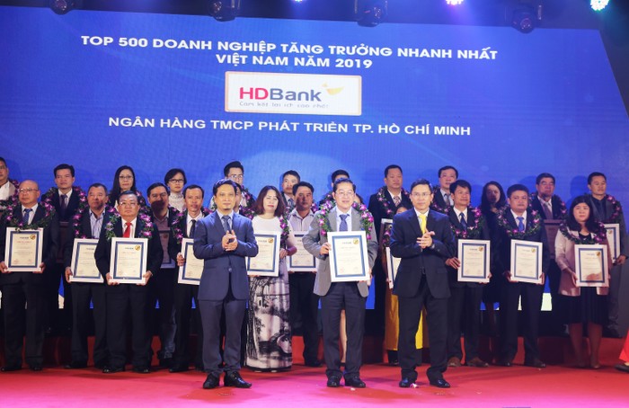 HDBank tiếp tục giữ vững vị thế ngân hàng có tăng trưởng lợi nhuận ròng bình quân cao nhất trên toàn hệ thống.