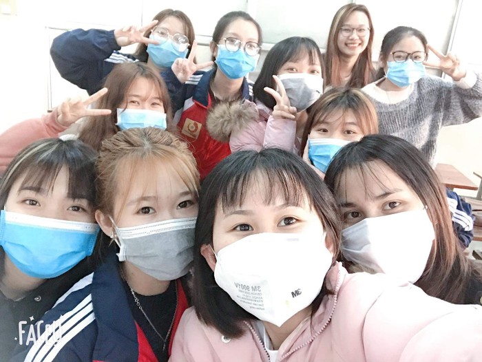 Sinh viên Đại học Công nghiệp Hà Nội chia sẻ hình ảnh đi học trong những ngày phòng tránh dịch Corona. Ảnh: NVCC.