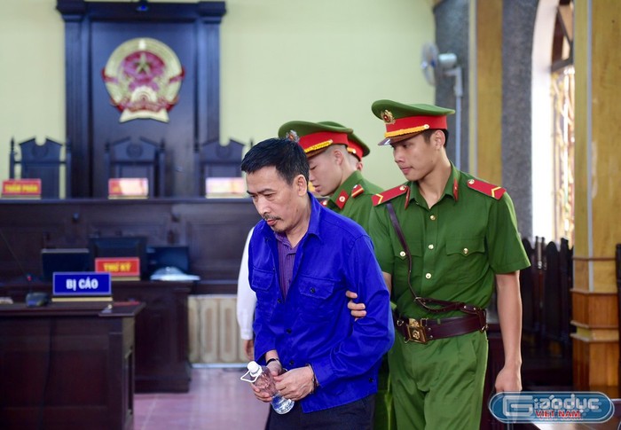 Bị can Đặng Hữu Thủy tại phiên tòa diễn ra vào giữa tháng 10/2019. Ảnh: V.P.