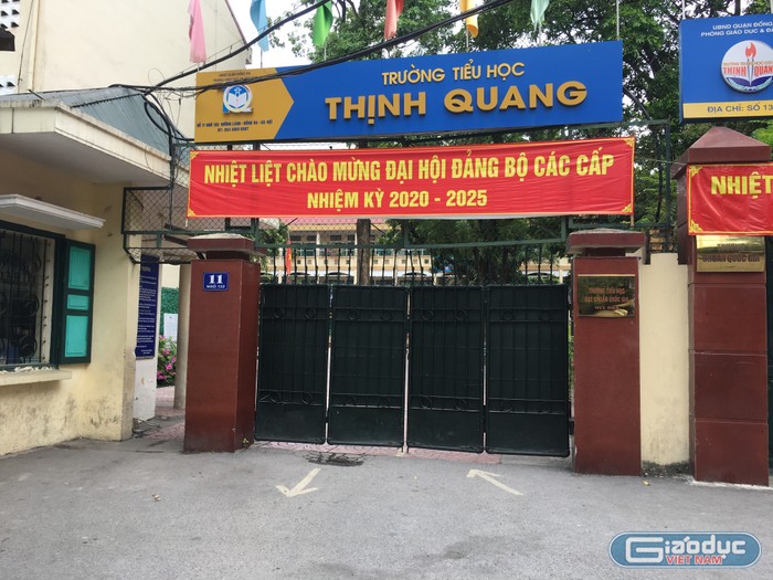 Lãnh đạo Trường Tiểu học Thịnh Quang khẳng định, sẽ có hình thức kỷ luật nghiêm khắc đối với cô Q. Ảnh: Vũ Phương.