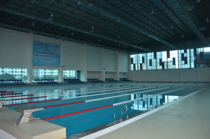 Bể bơi đạt chuẩn trong Trung tâm Văn hóa - Thông tin thể thao quận Hoàng Mai. Ảnh: Cổng thông tin điện tử quận Hoàng Mai.