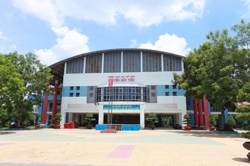 Trường THPT Nguyễn Hữu Tiến, huyện Hóc Môn, TP.HCM (ảnh: website trường)
