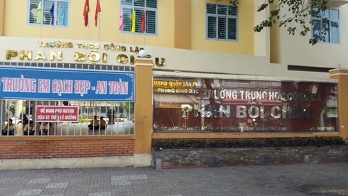 Trường THCS Phan Bội Châu - quận Tân Phú, nơi xảy ra cái chết đau lòng của cháu Hải (ảnh: T.Q)