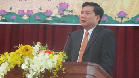 Uỷ viên Bộ Chính trị - Bí thư Thành ủy TP.HCM Đinh La Thăng phát biểu về mô hình bác sĩ gia đình sáng 4/3 (Ảnh: P.L)
