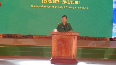 Chỉ huy trưởng thanh niên xung phong Trần Phú Lữ ôn lại quá trình thành lập lực lượng (ảnh: P.L)